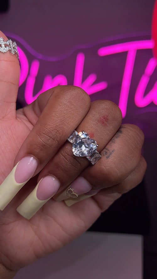 ‘Adore Me’ Ring