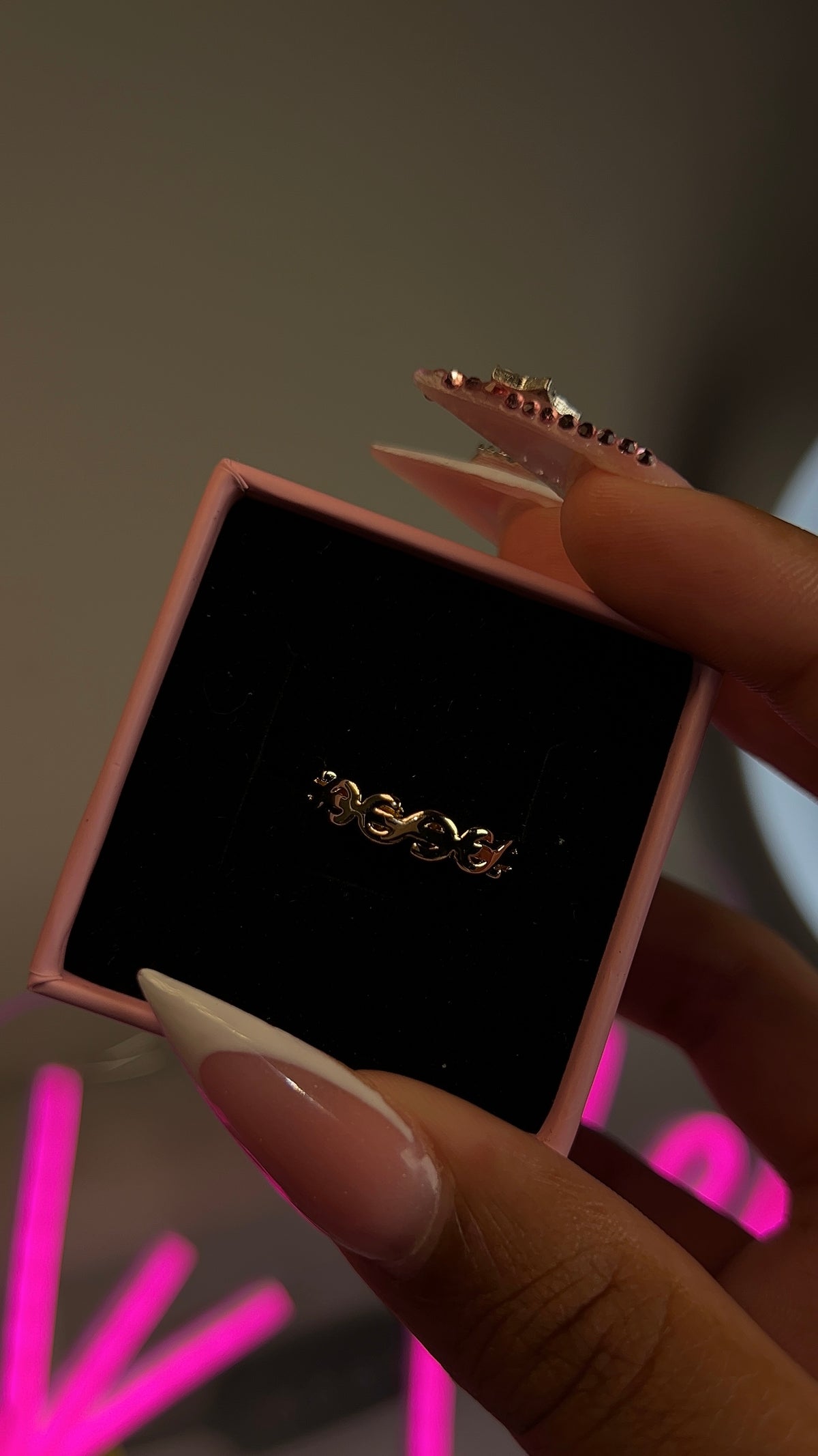 ‘Expenses Paid’ Ring
