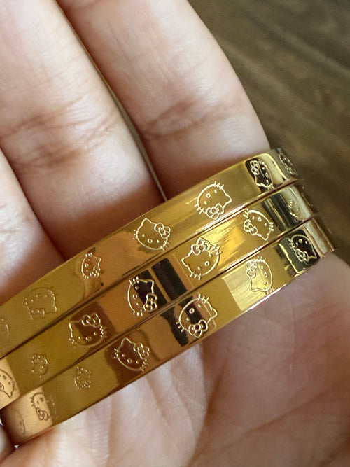 HK Gold Bangle